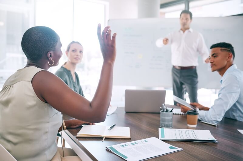 é necessário realizar treinamentos periódicos com sua equipe